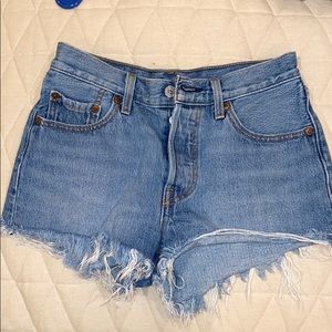 Levi’s Light Wash High-Wasted Shorts